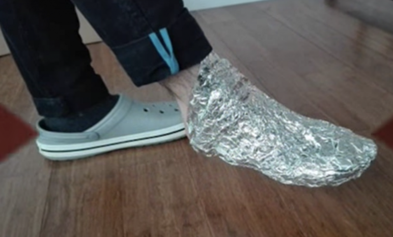 dunk aluminum on feet